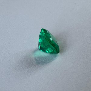 Emeraude Carrée 1.72cts Certifiée