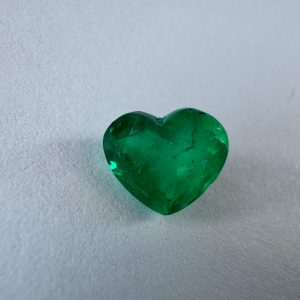 Emeraude en Coeur 1.81cts Certifiée